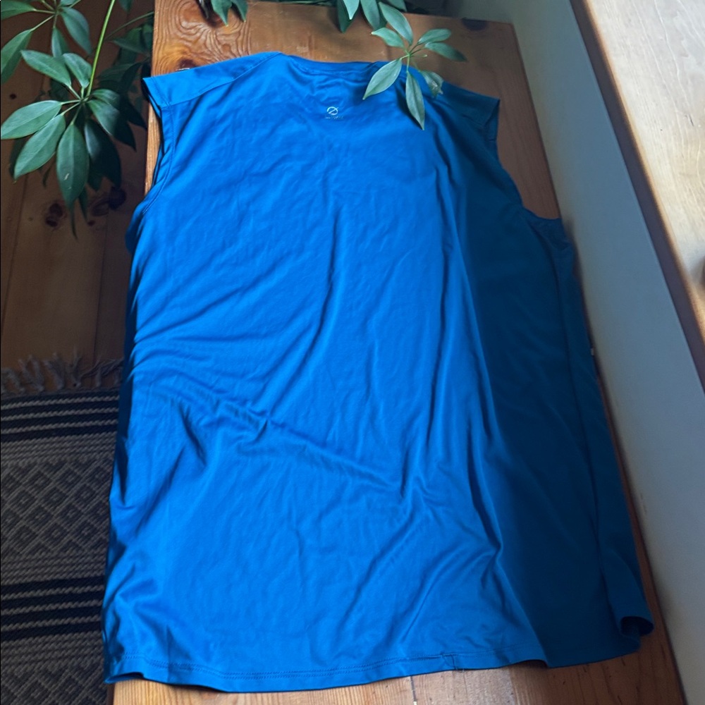 North Face flight series tank tops - Picture 7 of 8